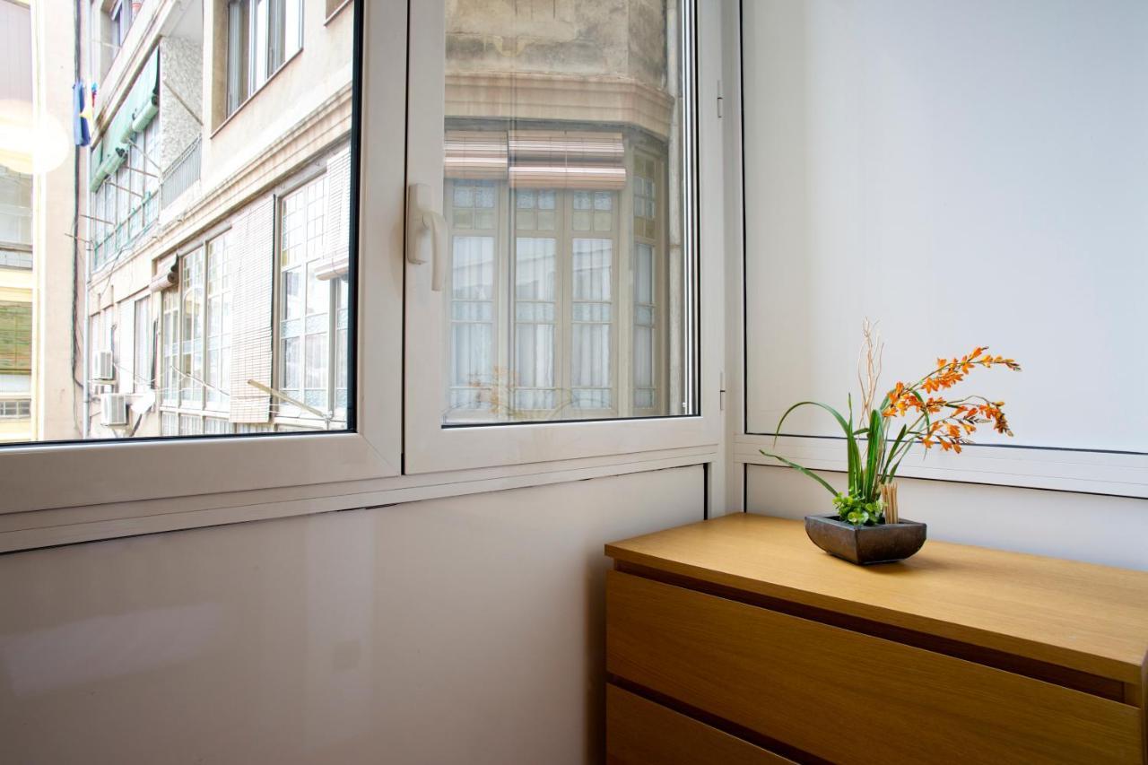 The Gaudi Suites II Барселона Экстерьер фото