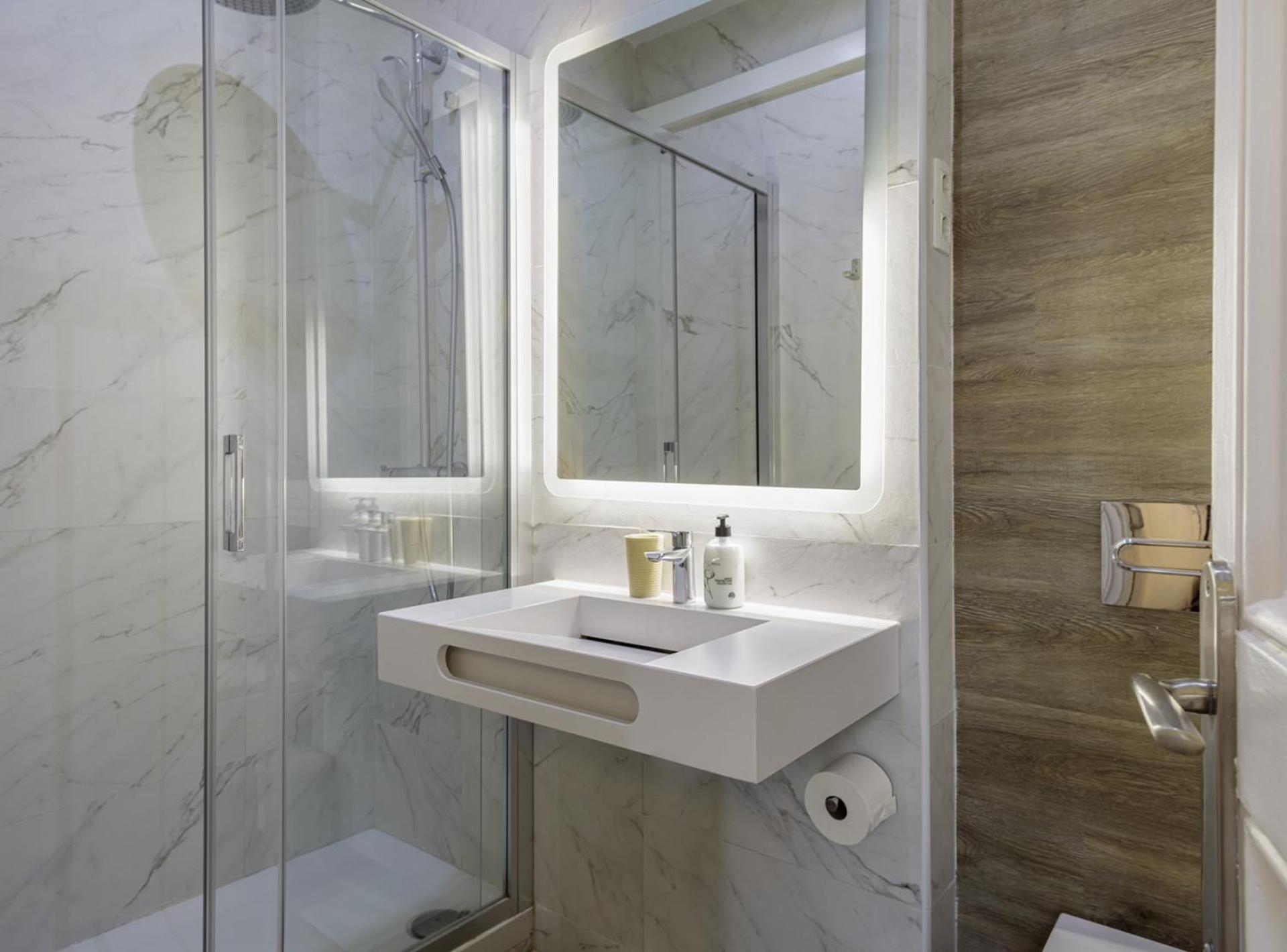 The Gaudi Suites II Барселона Экстерьер фото