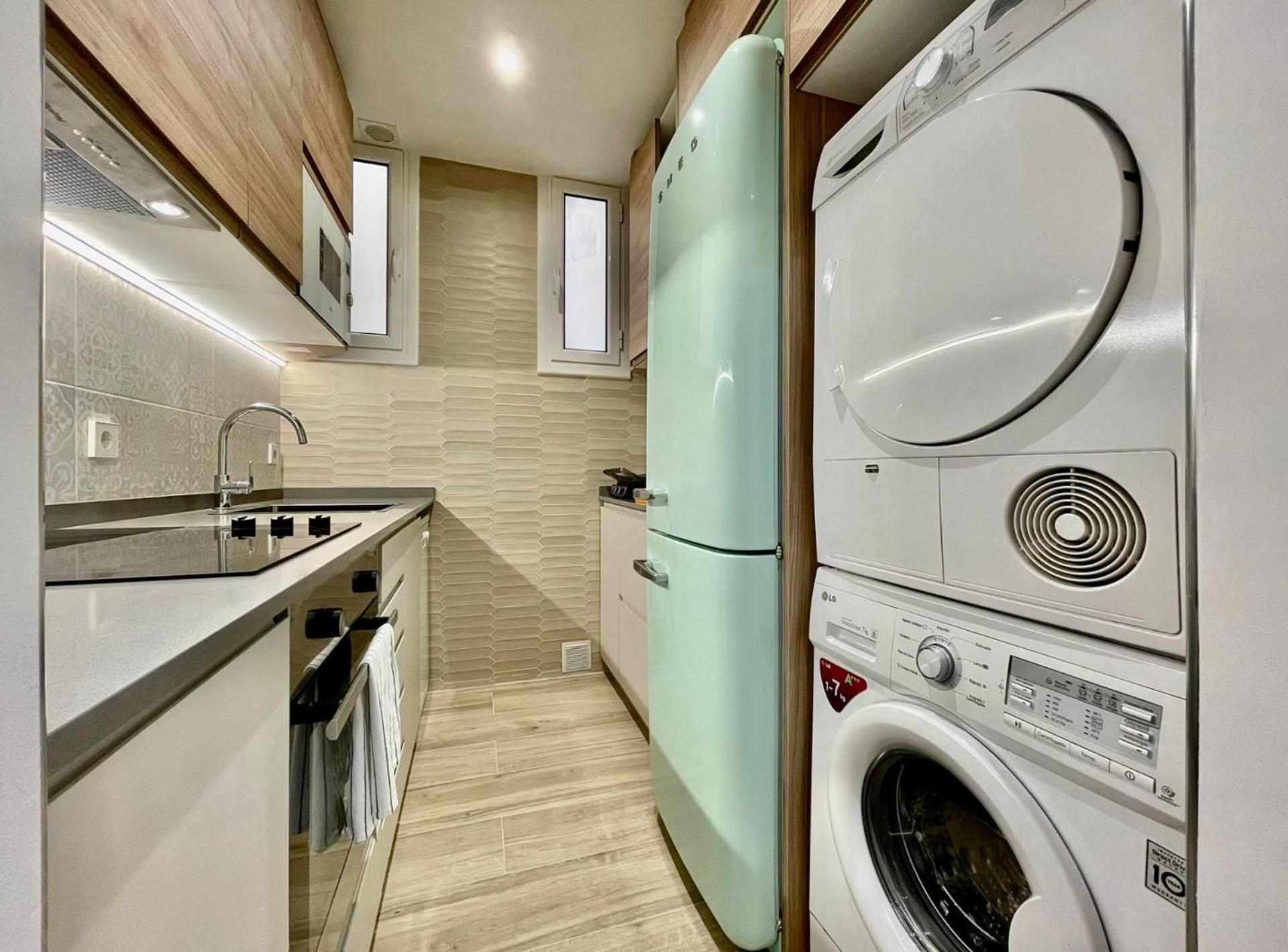The Gaudi Suites II Барселона Экстерьер фото
